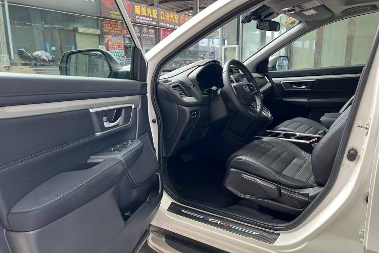 Used Honda CR-V 2021 240TURBO CVT Two-Wheel Drive Urban Edition Interior 3