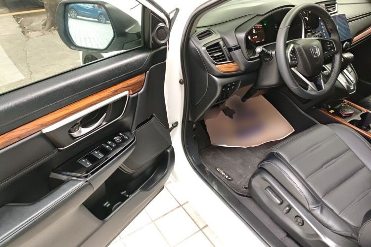 Used Honda CR-V 2021 240TURBO CVT 2WD Fashion Edition Interior 3