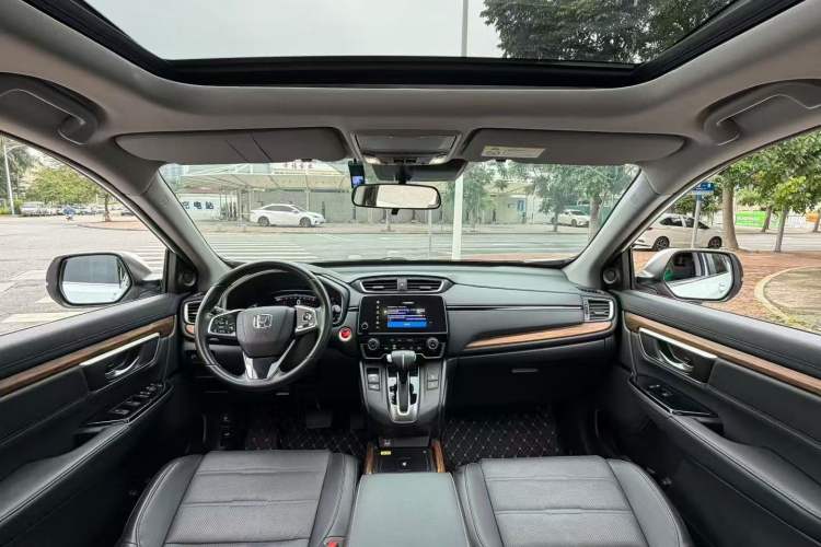 Used Honda CR-V 2021 240TURBO CVT 2WD Fashion Edition Interior 3