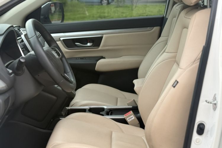 Used Honda CR-V 2021 240TURBO CVT 2WD Comfort Version Interior 3