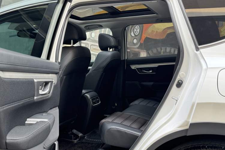 Used Honda CR-V 2021 240TURBO CVT Two-Wheel Drive Urban Edition Interior 4