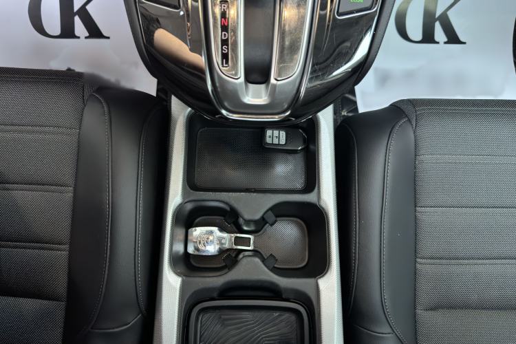 Used Honda CR-V 2021 240TURBO CVT Two-Wheel Drive Urban Edition Interior 4