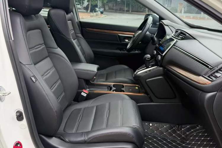 Used Honda CR-V 2021 240TURBO CVT 2WD Fashion Edition Interior 4