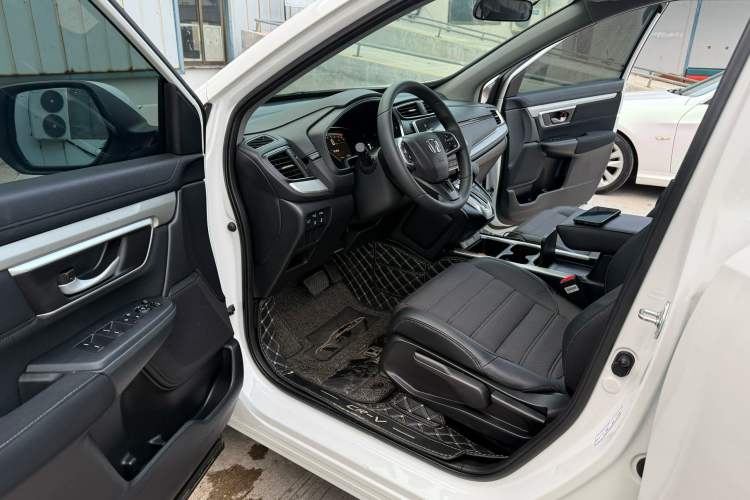 Used Honda CR-V 2021 240TURBO CVT Two-Wheel Drive Urban Edition Interior 5