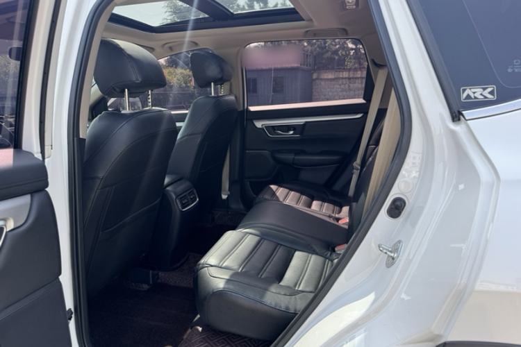 Used Honda CR-V 2021 240TURBO CVT 2WD Comfort Version Interior 6