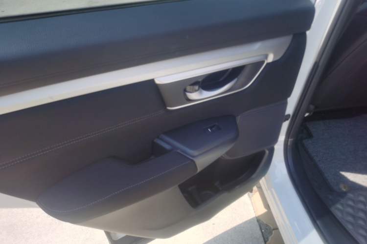 Used Honda CR-V 2021 Rui Hybrid 2.0L 2WD Pure Speed Edition Interior 8