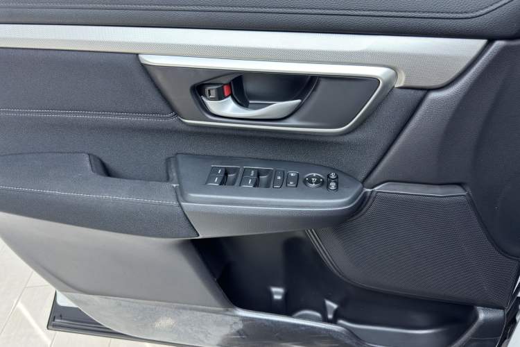 Used Honda CR-V 2021 240TURBO CVT Two-Wheel Drive Urban Edition Interior 9