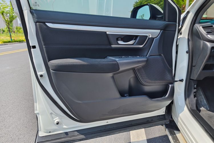 Used Honda CR-V 2021 240TURBO CVT Two-Wheel Drive Urban Edition Interior 9