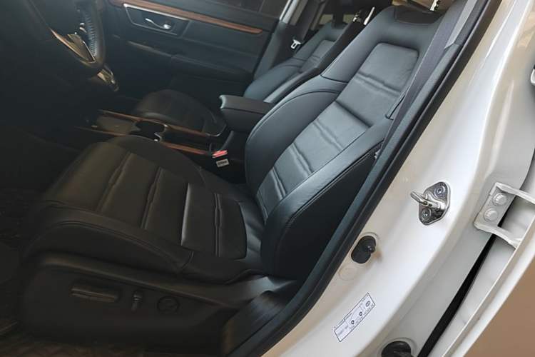 Used Honda CR-V 2021 240TURBO CVT 2WD Fashion Edition Left Front Seat