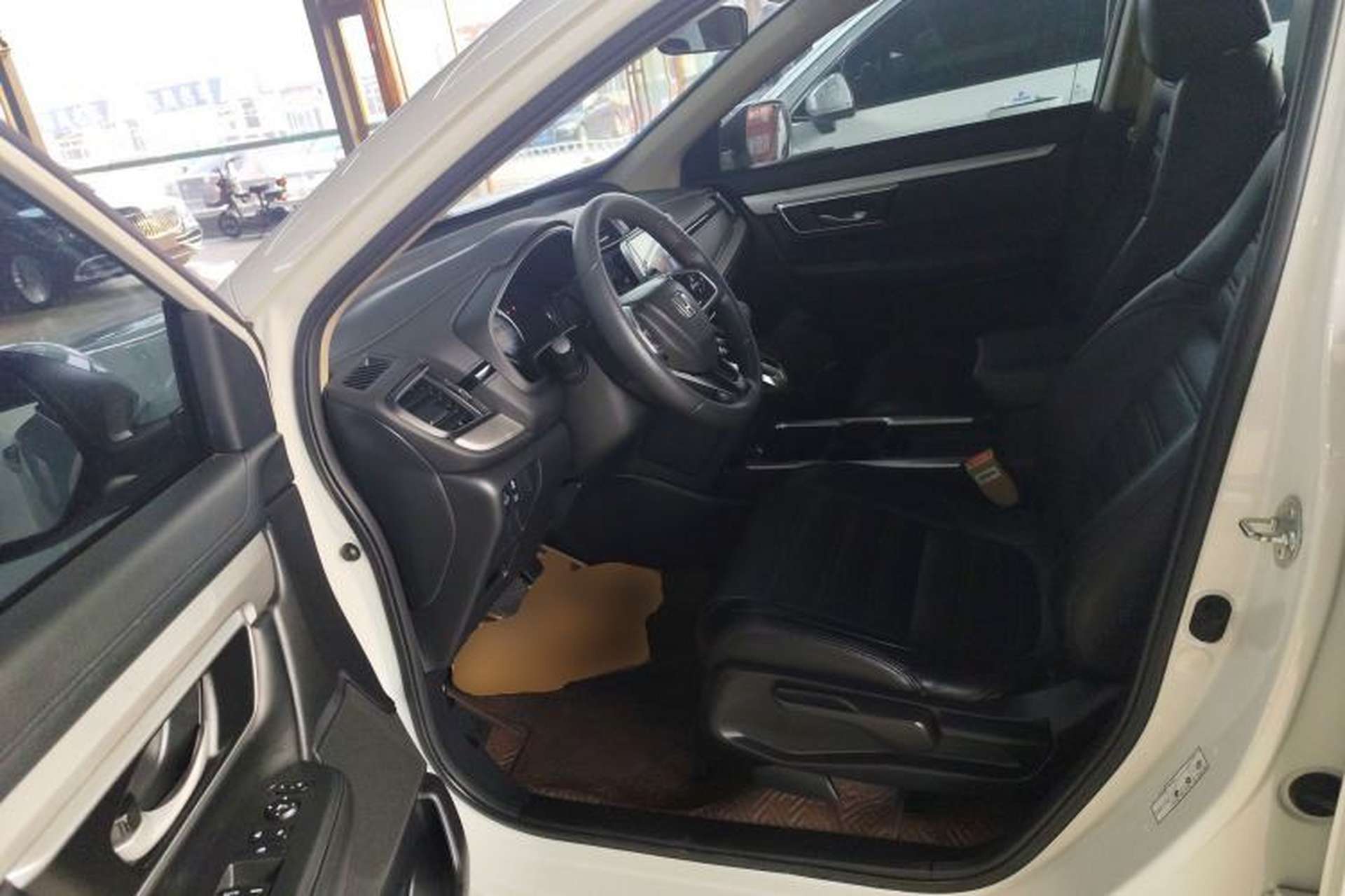 Used Honda CR-V 2021 240TURBO CVT 2WD Comfort Version Left Front Seat