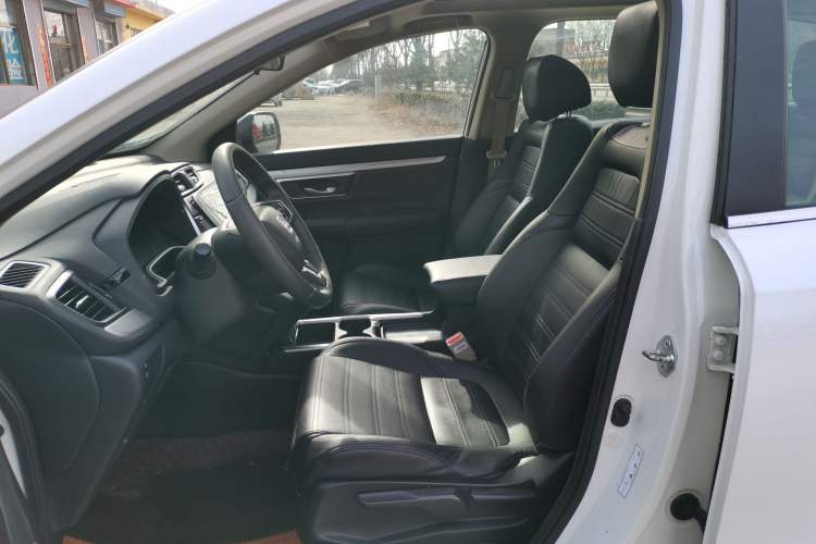 Used Honda CR-V 2021 240TURBO CVT 2WD Comfort Version Left Front Seat