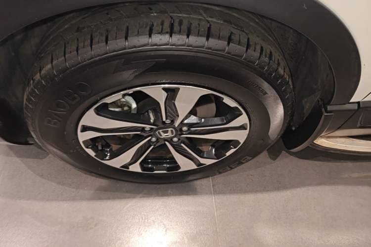 Used Honda CR-V 2021 240TURBO CVT 2WD Comfort Version Left Front Wheel Hub
