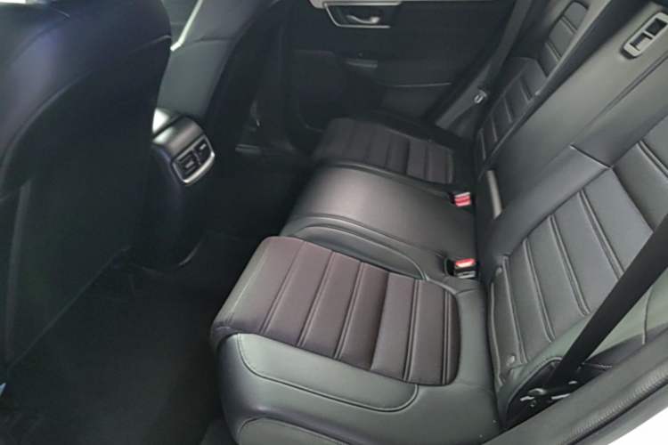 Used Honda CR-V 2021 240TURBO CVT Two-Wheel Drive Urban Edition Left Rear Seat