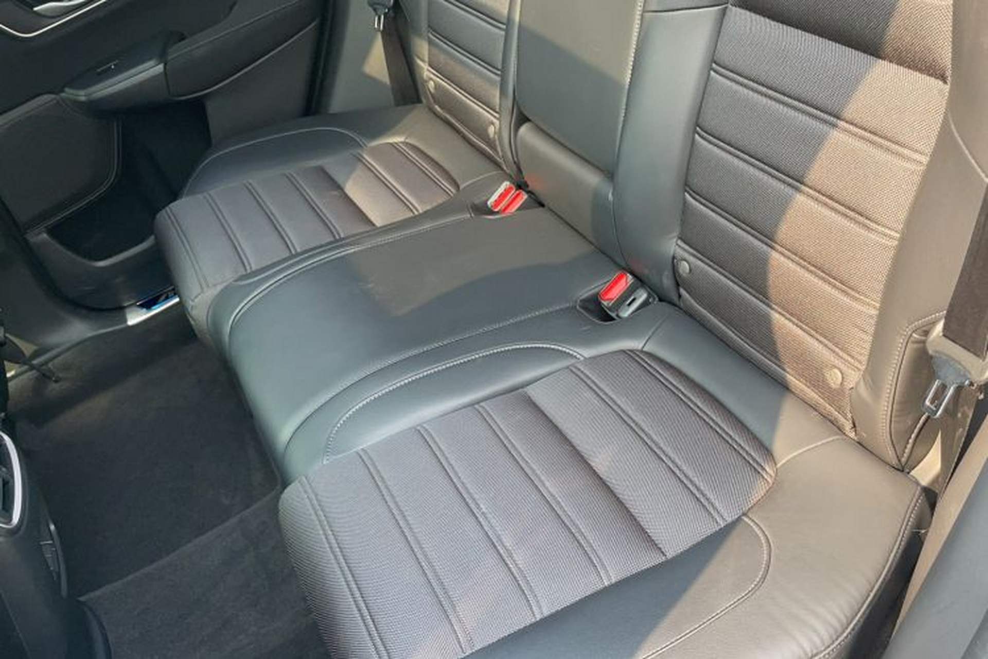 Used Honda CR-V 2021 Rui Hybrid 2.0L 2WD Pure Speed Edition Left Rear Seat