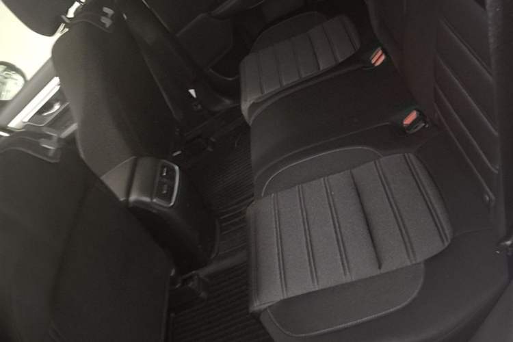 Used Honda CR-V 2021 Rui Hybrid 2.0L 2WD Pure Edition Left Rear Seat