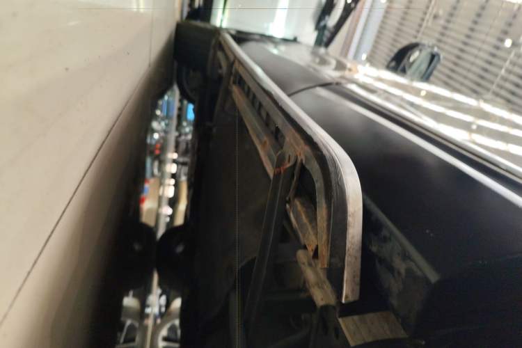 Used Honda CR-V 2021 240TURBO CVT 2WD Comfort Version Left Side Sill