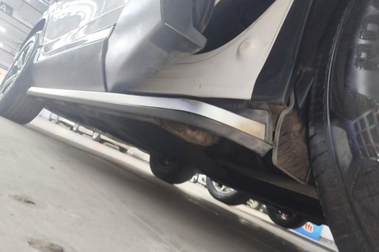 Used Honda CR-V 2021 240TURBO CVT 2WD Fashion Edition Left Side Sill