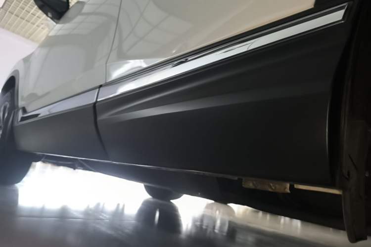 Used Honda CR-V 2021 240TURBO CVT 2WD Fashion Edition Left Side Sill