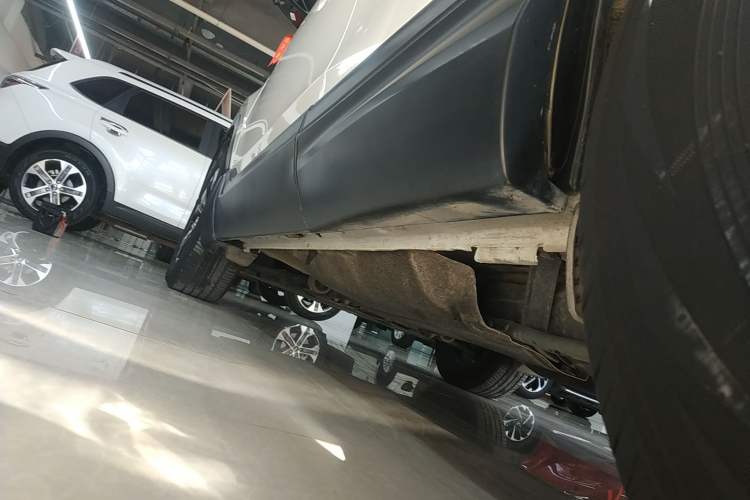 Used Honda CR-V 2021 240TURBO CVT 2WD Comfort Version Left Side Sill