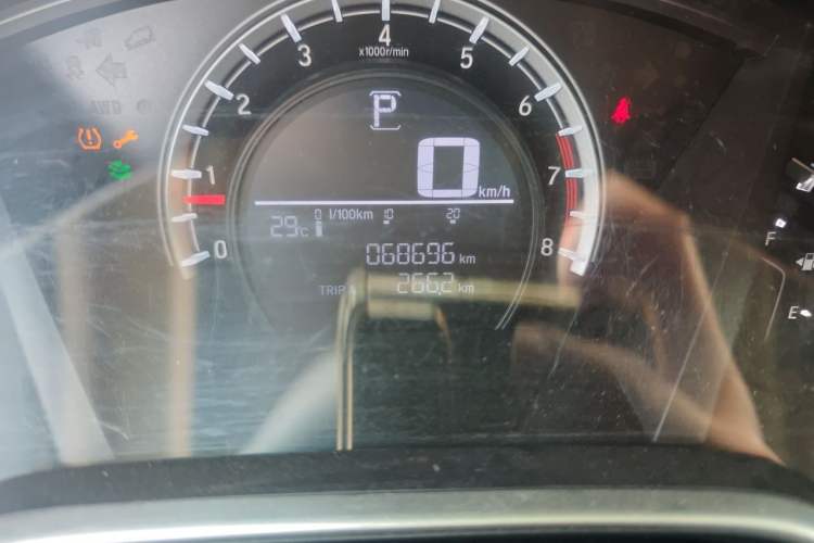 Used Honda CR-V 2021 240TURBO CVT 2WD Comfort Version Odometer Close Up