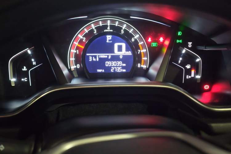 Used Honda CR-V 2021 240TURBO CVT 2WD Comfort Version Odometer Close Up