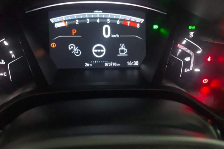 Used Honda CR-V 2021 240TURBO CVT Two-Wheel Drive Urban Edition Odometer Close Up