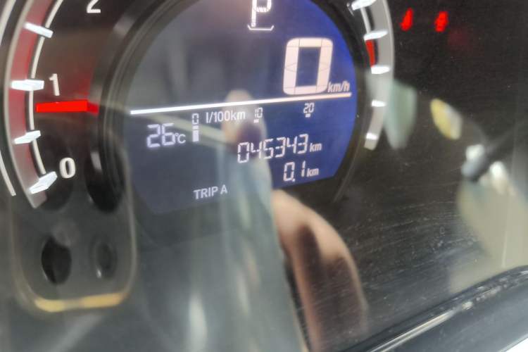 Used Honda CR-V 2021 240TURBO CVT 2WD Comfort Version Odometer Close Up