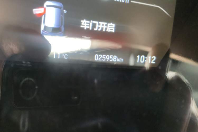 Used Honda CR-V 2021 240TURBO CVT Two-Wheel Drive Urban Edition Odometer Close Up