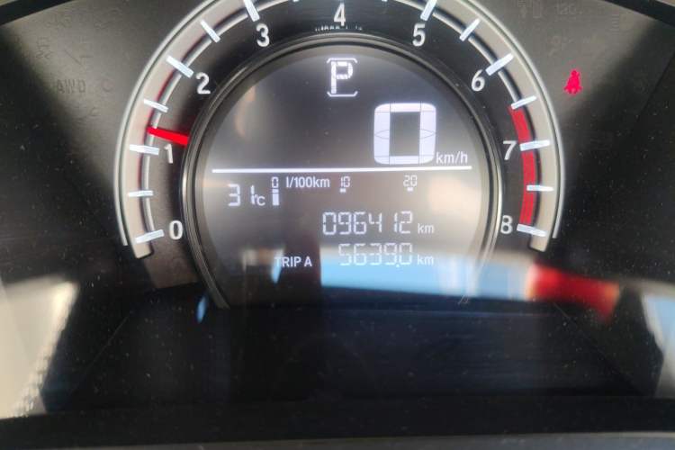 Used Honda CR-V 2021 240TURBO CVT 2WD Comfort Version Odometer Close Up