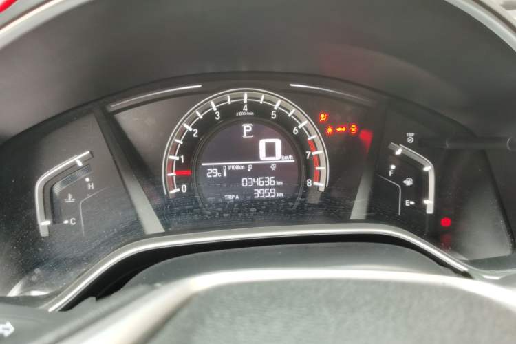 Used Honda CR-V 2021 240TURBO CVT 2WD Comfort Version Odometer Close Up
