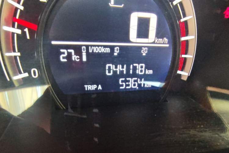 Used Honda CR-V 2021 240TURBO CVT 2WD Comfort Version Odometer Close Up