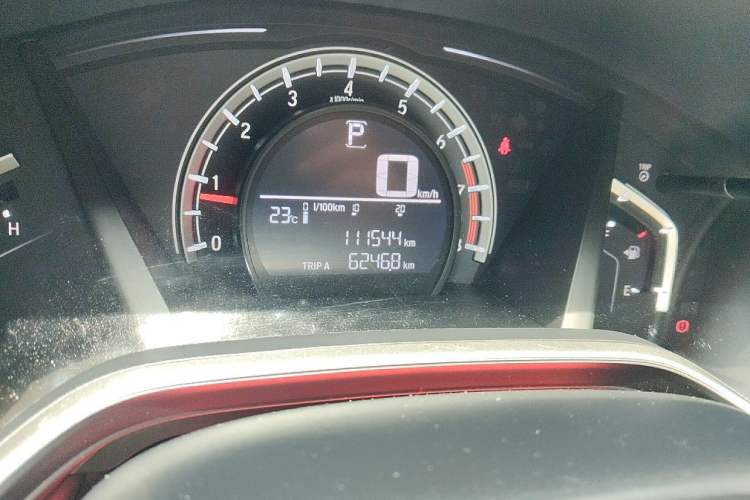 Used Honda CR-V 2021 240TURBO CVT 2WD Comfort Version Odometer Close Up
