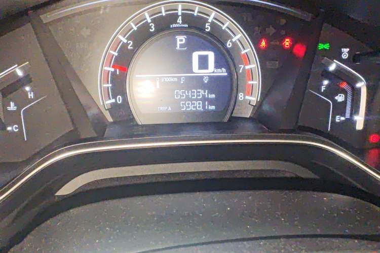 Used Honda CR-V 2021 240TURBO CVT 2WD Comfort Version Odometer Close Up