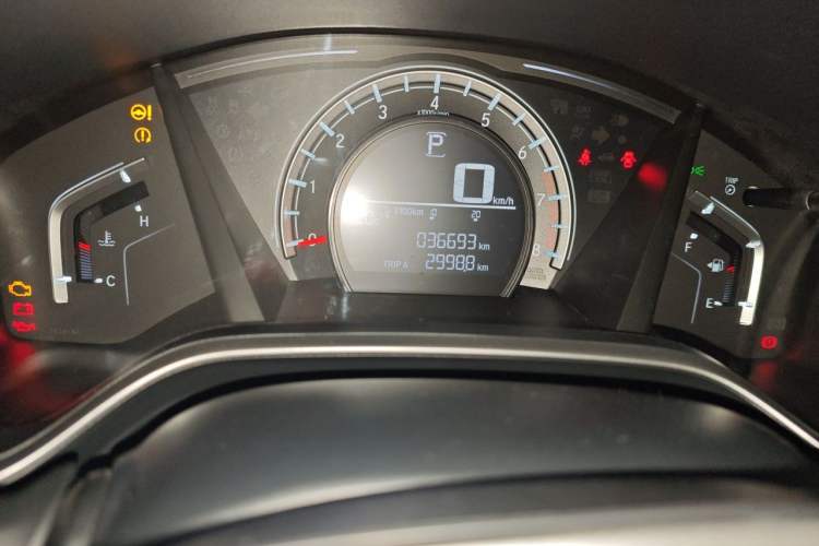 Used Honda CR-V 2021 240TURBO CVT 2WD Comfort Version Odometer Close Up