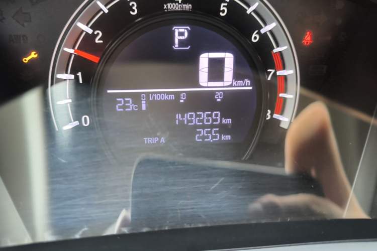 Used Honda CR-V 2021 240TURBO CVT 2WD Comfort Version Odometer Close Up