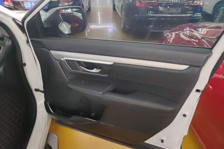 Used Honda CR-V 2021 Rui Hybrid 2.0L 2WD Pure Speed Edition Right Front Door Interior