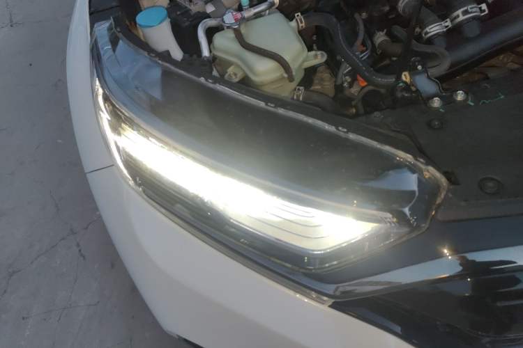 Used Honda CR-V 2021 240TURBO CVT 2WD Black Jazz Edition Right Front Headlight
