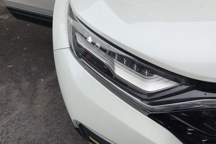 Used Honda CR-V 2021 240TURBO CVT 2WD Comfort Version Right Front Headlight