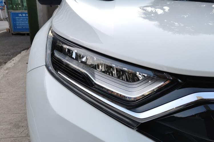 Used Honda CR-V 2021 240TURBO CVT 2WD Comfort Version Right Front Headlight