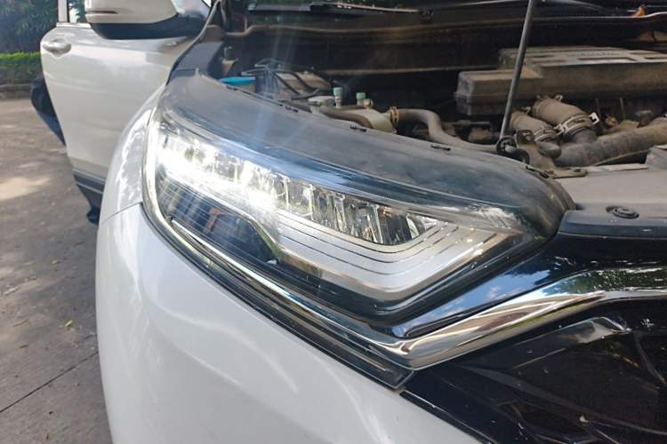 Used Honda CR-V 2021 240TURBO CVT 2WD Comfort Version Right Front Headlight