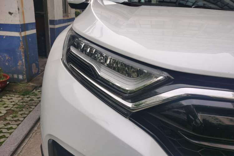 Used Honda CR-V 2021 240TURBO CVT 2WD Comfort Version Right Front Headlight