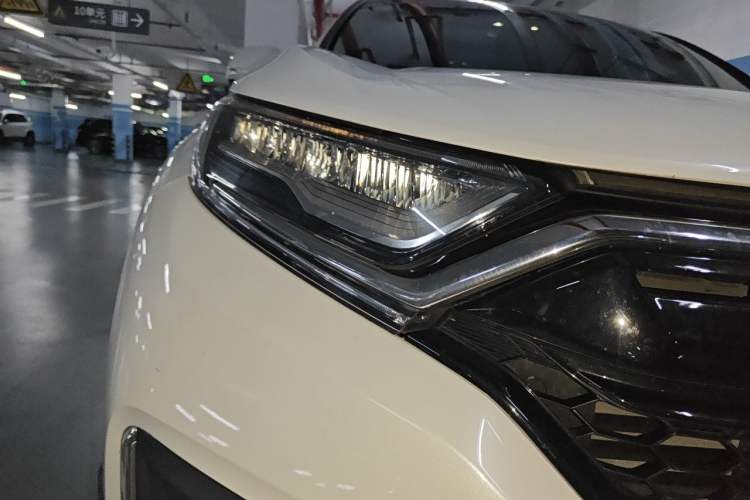 Used Honda CR-V 2021 240TURBO CVT 2WD Fashion Edition Right Front Headlight