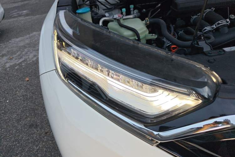 Used Honda CR-V 2021 240TURBO CVT 2WD Comfort Version Right Front Headlight