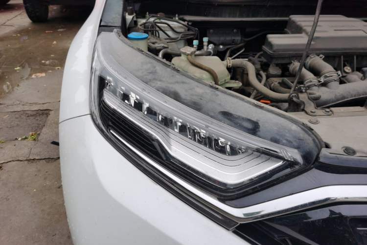 Used Honda CR-V 2021 240TURBO CVT 2WD Comfort Version Right Front Headlight