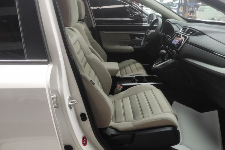 Used Honda CR-V 2021 240TURBO CVT 2WD Comfort Version Right Front Seat