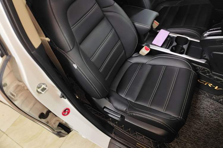 Used Honda CR-V 2021 240TURBO CVT 2WD Comfort Version Right Front Seat