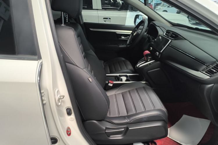 Used Honda CR-V 2021 240TURBO CVT Two-Wheel Drive Urban Edition Right Front Seat