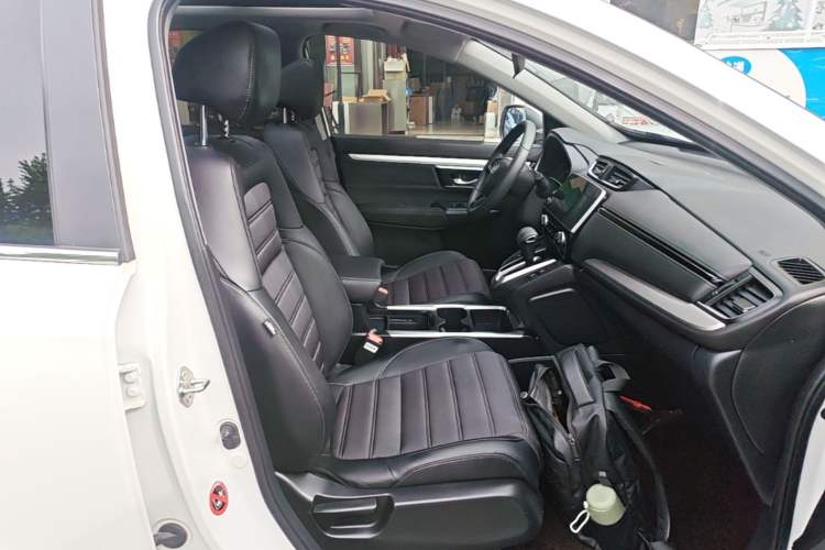 Used Honda CR-V 2021 240TURBO CVT Two-Wheel Drive Urban Edition Right Front Seat