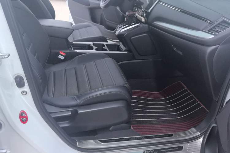 Used Honda CR-V 2021 240TURBO CVT Two-Wheel Drive Urban Edition Right Front Seat