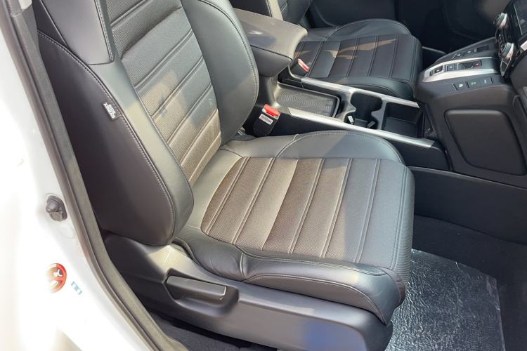 Used Honda CR-V 2021 Rui Hybrid 2.0L 2WD Pure Speed Edition Right Front Seat